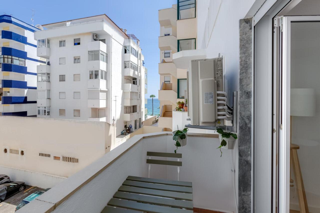 アルマカオ・デ・ペラT2 Rosa Dos Ventos, A/C & Terrace - Casas & Papeisアパートメント エクステリア 写真